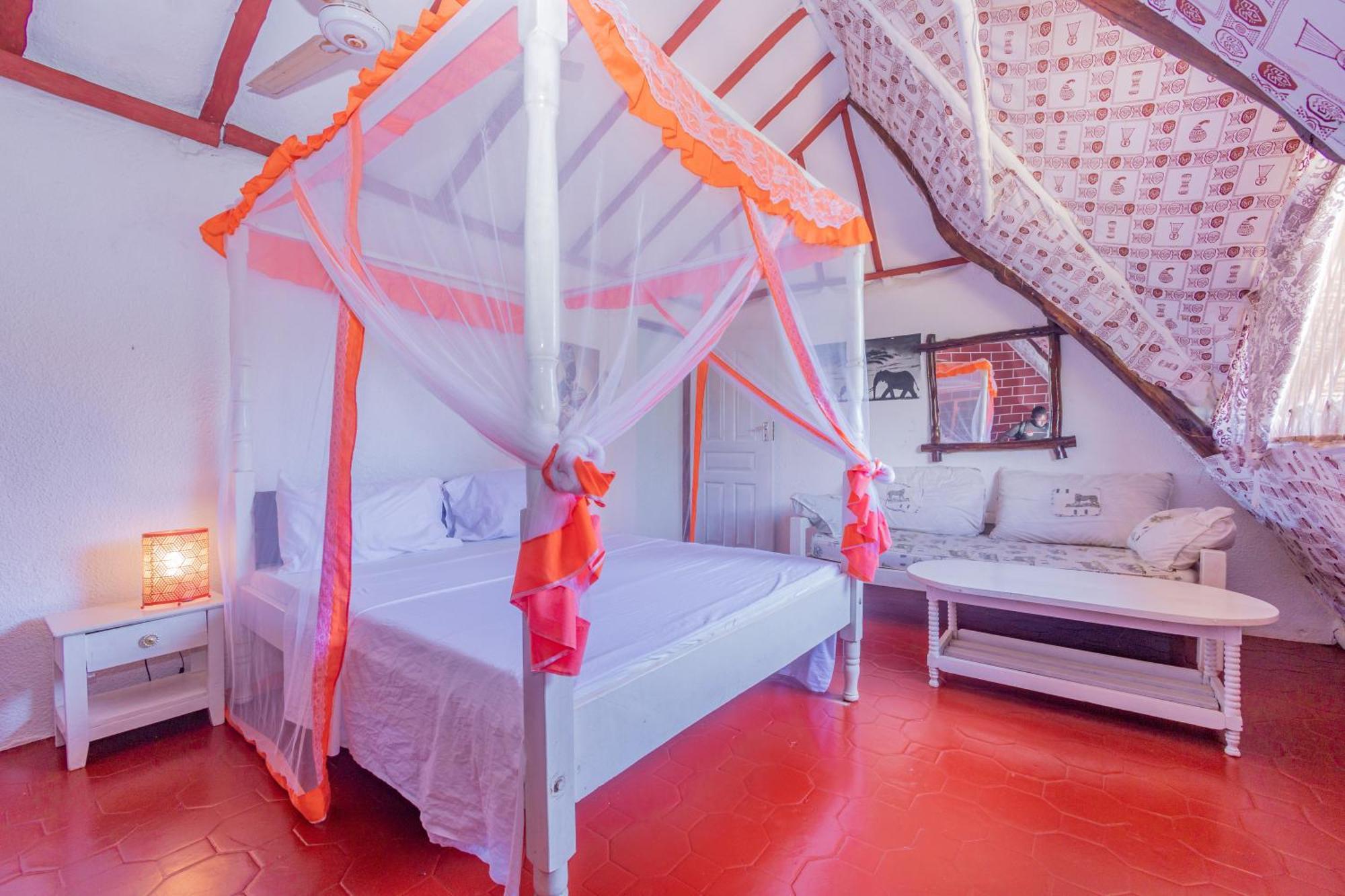 Villas Dora And Holly Diani Beach Exterior photo